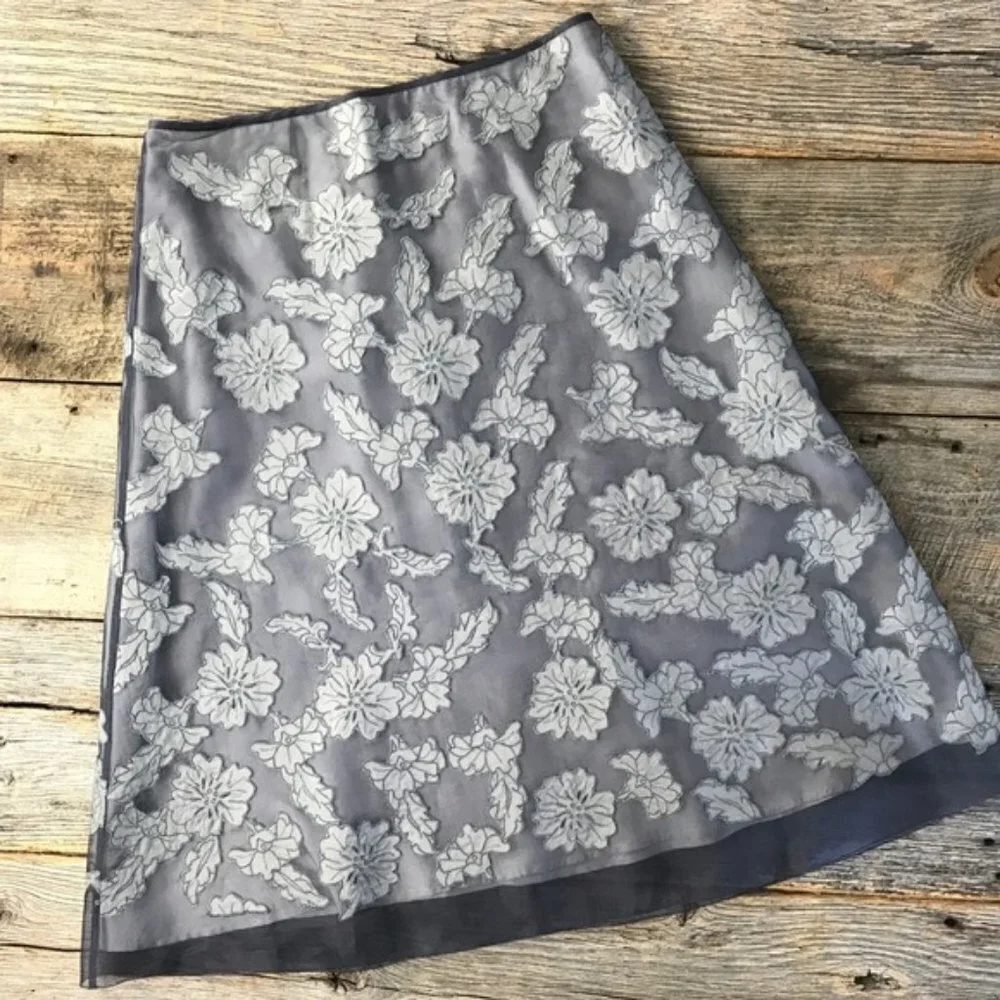 Saja Two-Piece Silk Floral Top/Skirt Set Medium